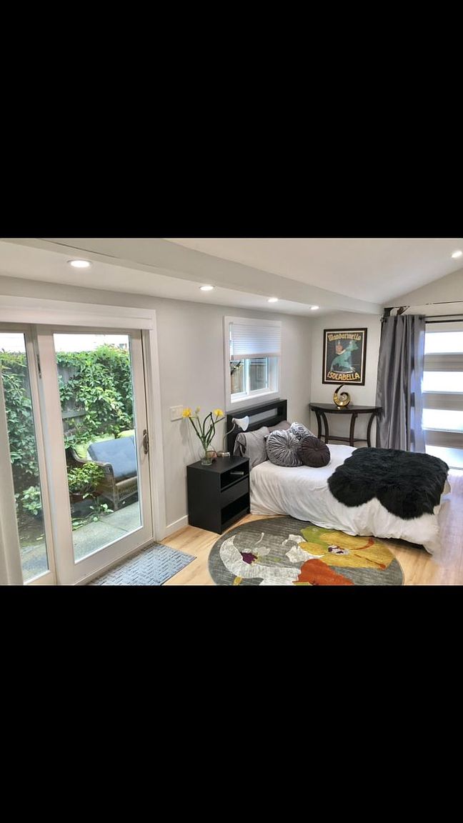 35 Lakeside Dr photo 4