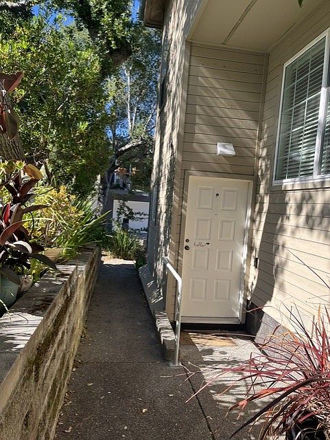 248 Corte Madera Ave photo 4