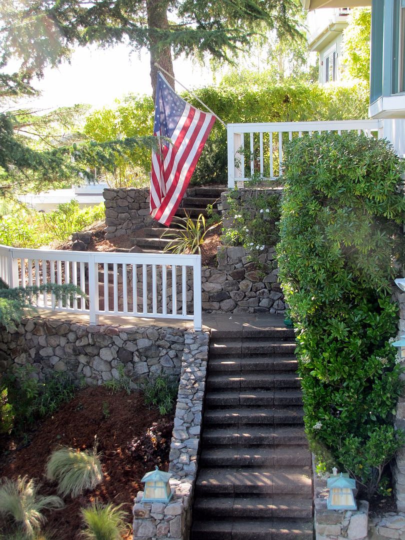 74 Bay Vista Dr photo 3