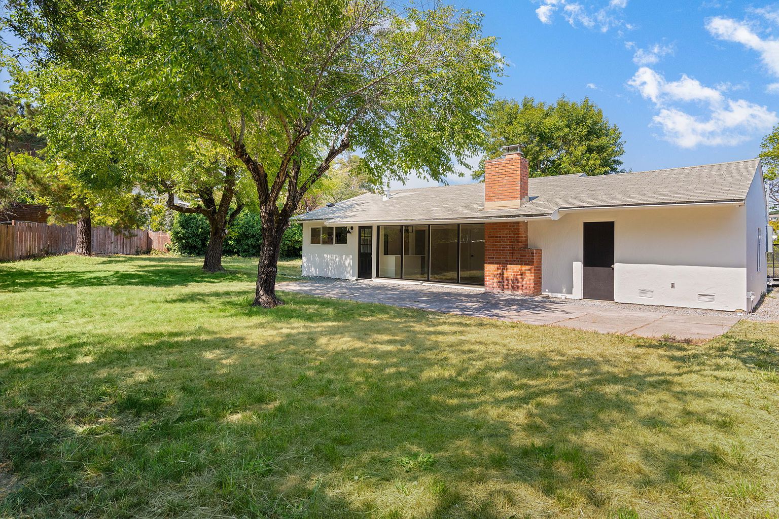 45 Pamela Ct photo 2