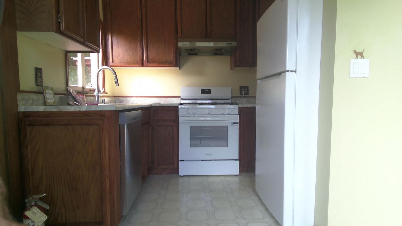 344 N Ferndale Ave photo 4