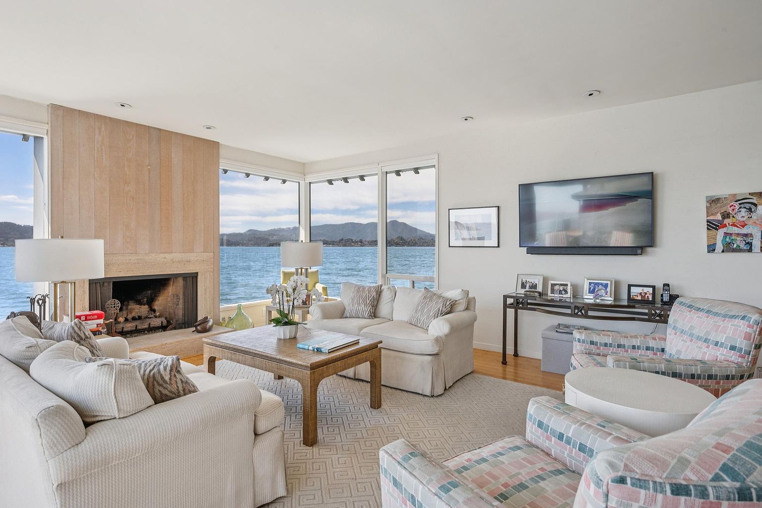 73 W Shore Rd