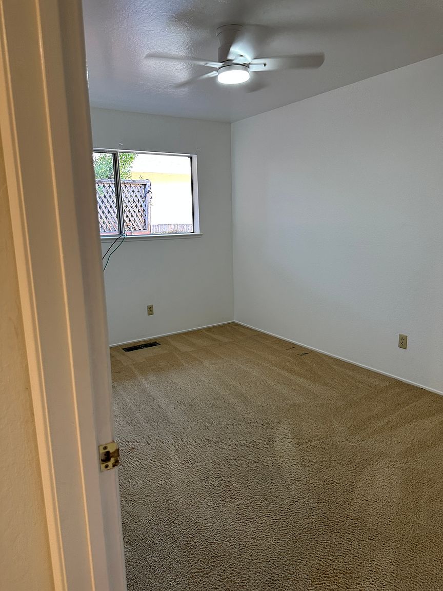 23 Leland Dr photo 4