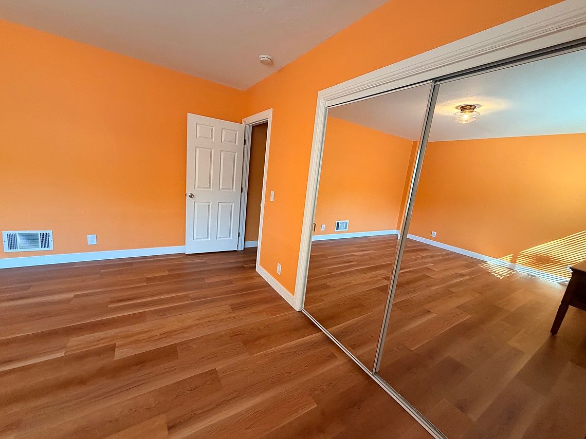 15 Tilden Dr photo 5