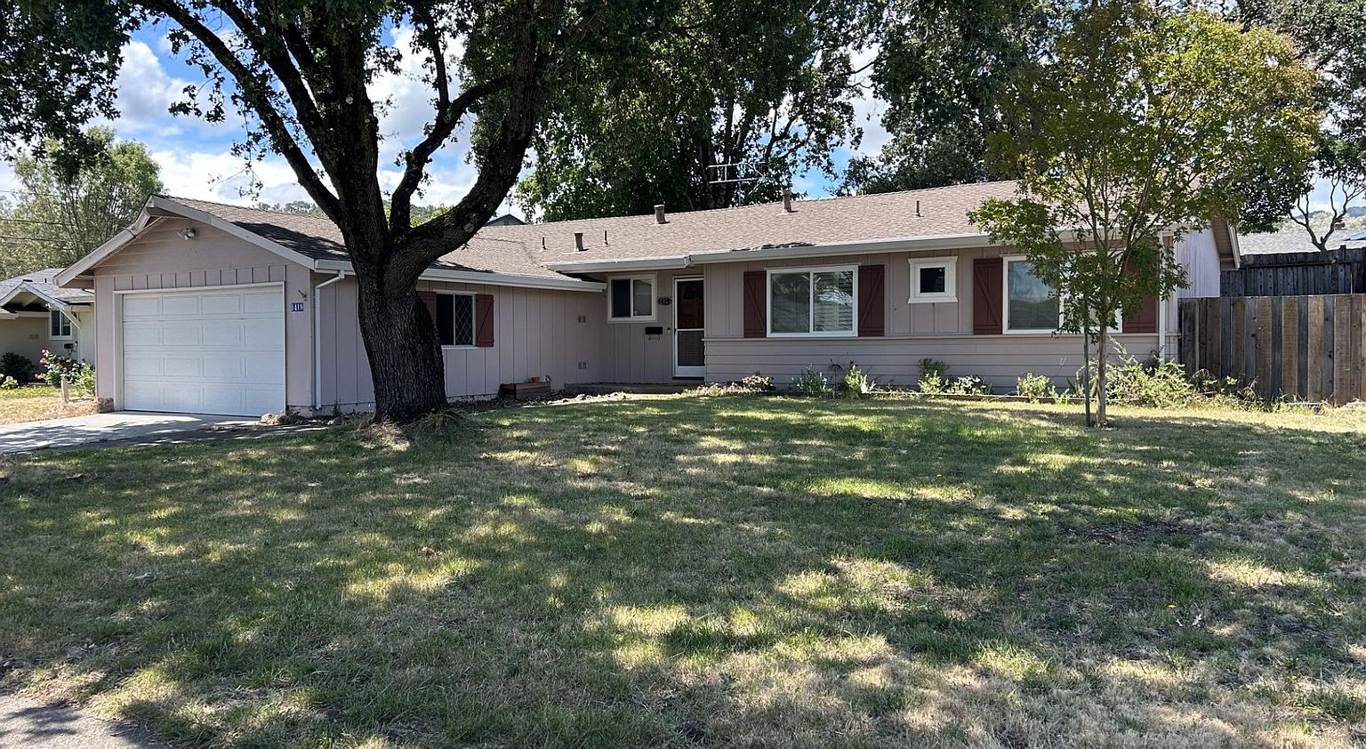 1419 Cambridge St Novato, CA 94947 photo 3