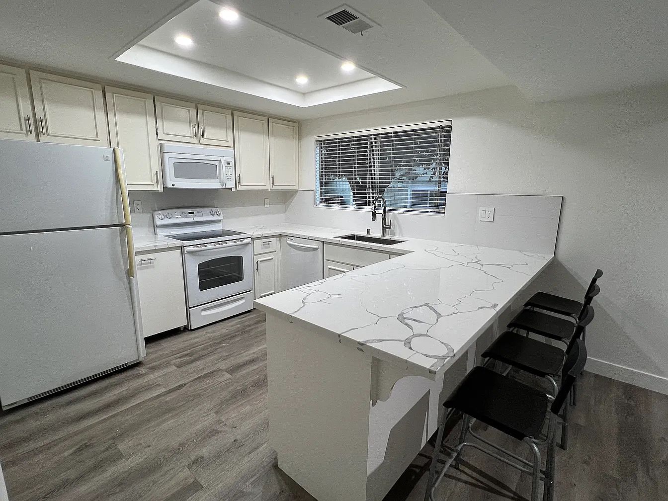 16 Salvatore Dr photo 4