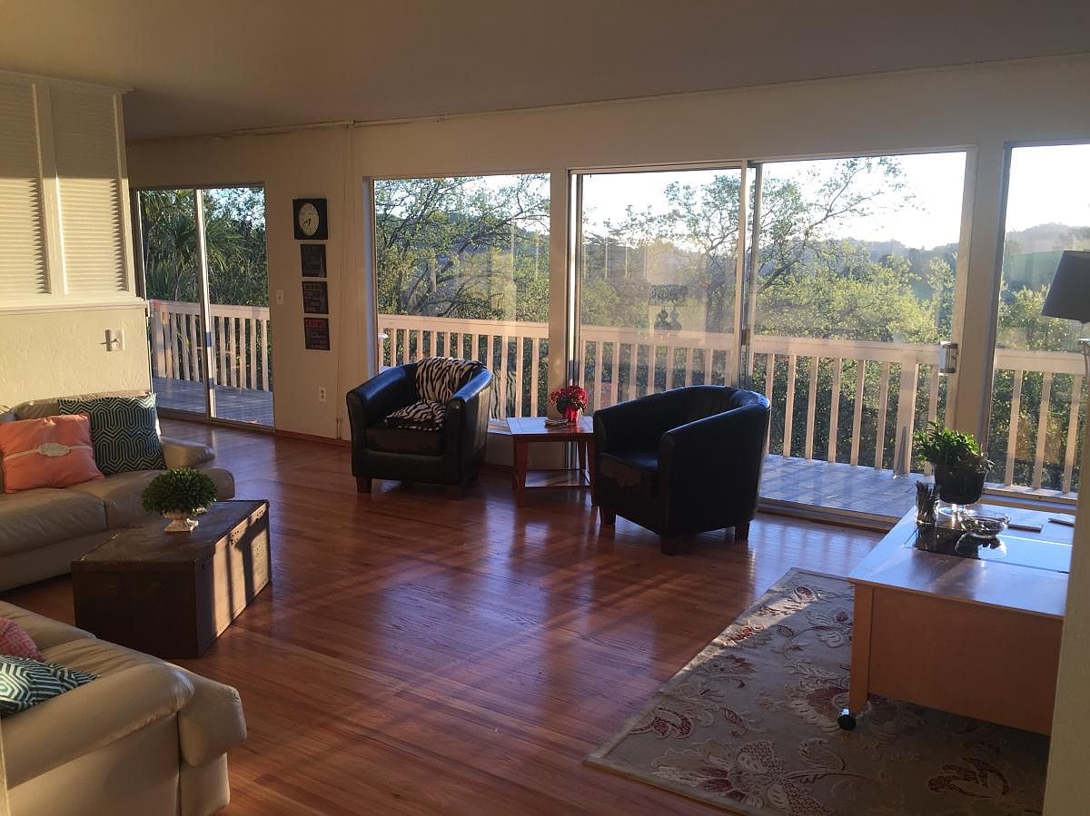 51 Elda Dr photo 2