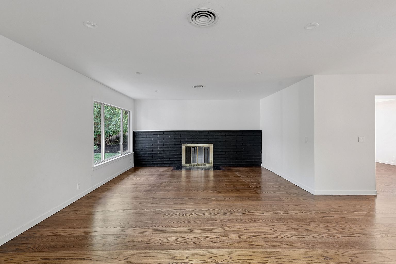 25 Tarry Rd photo 3