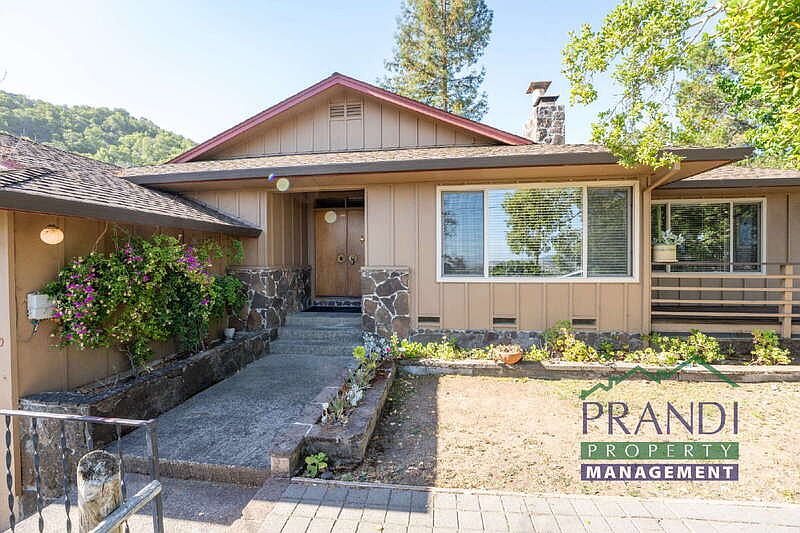 20 Portola Ave photo 2