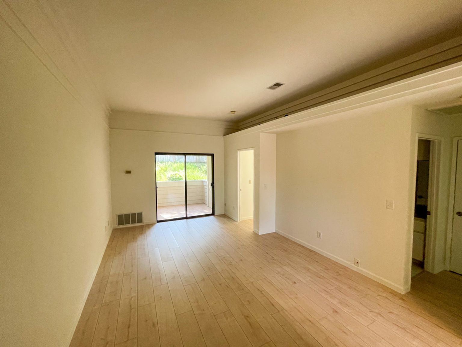 2BR/2BA Condo on Picadilly Ct · San Rafael photo 4