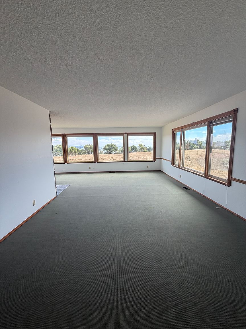 164 McNear Dr