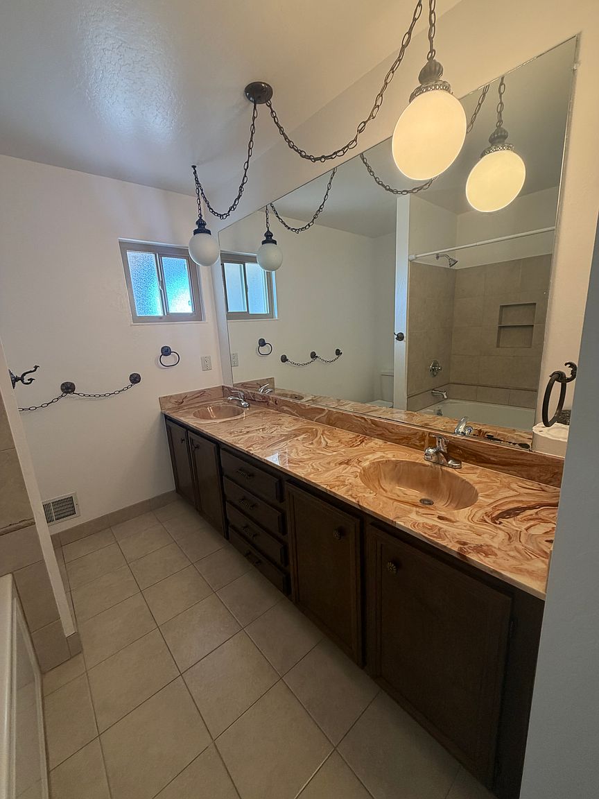 164 McNear Dr photo 5