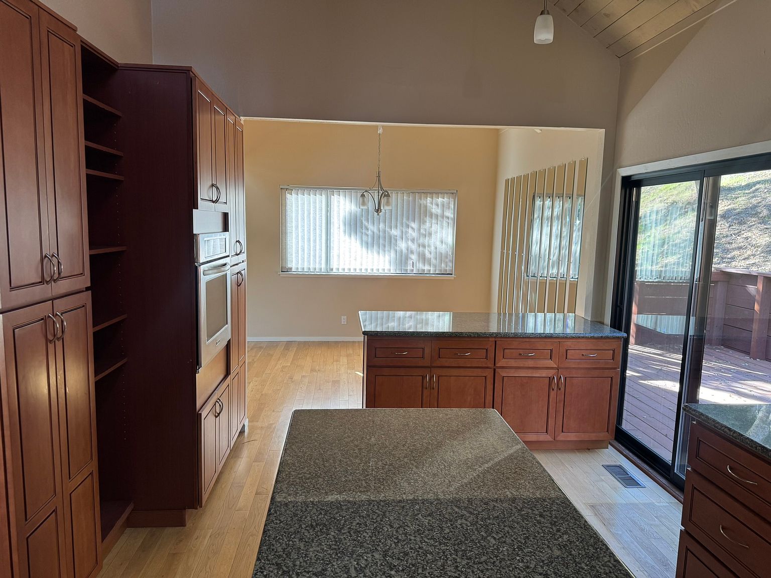 371 Carrera Dr photo 5