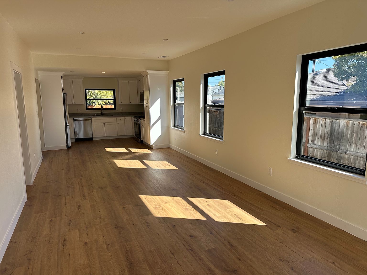 1518 H St photo 3