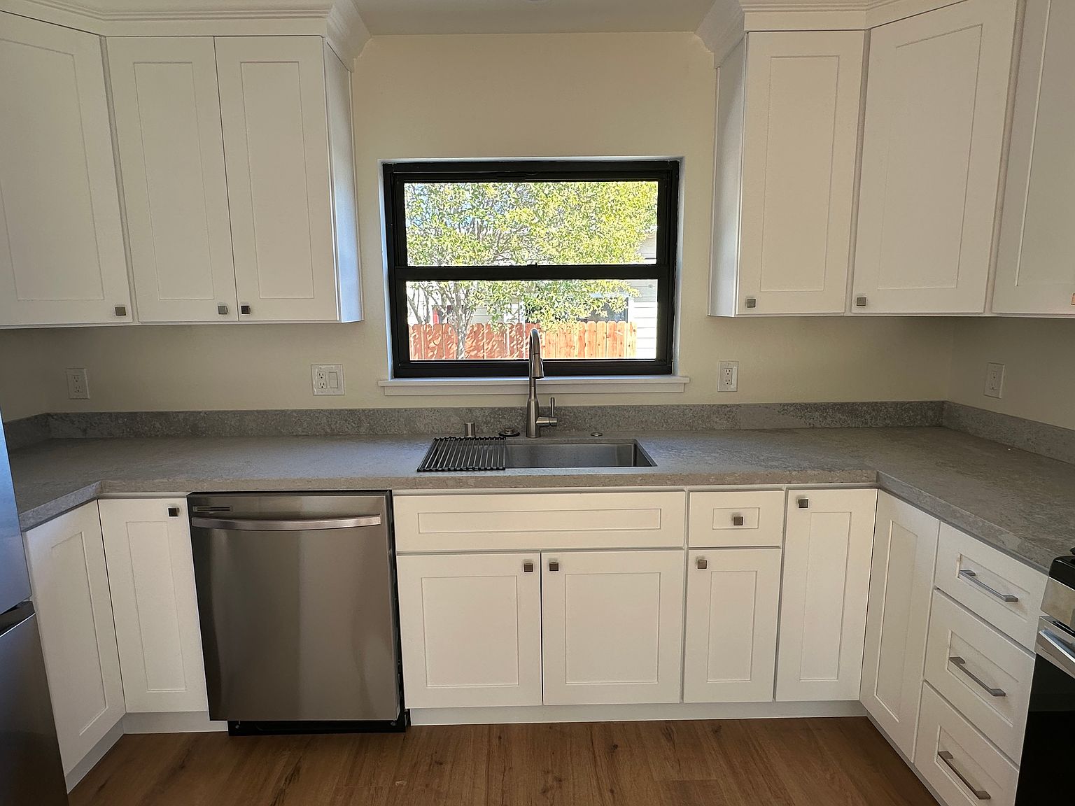 1518 H St photo 5