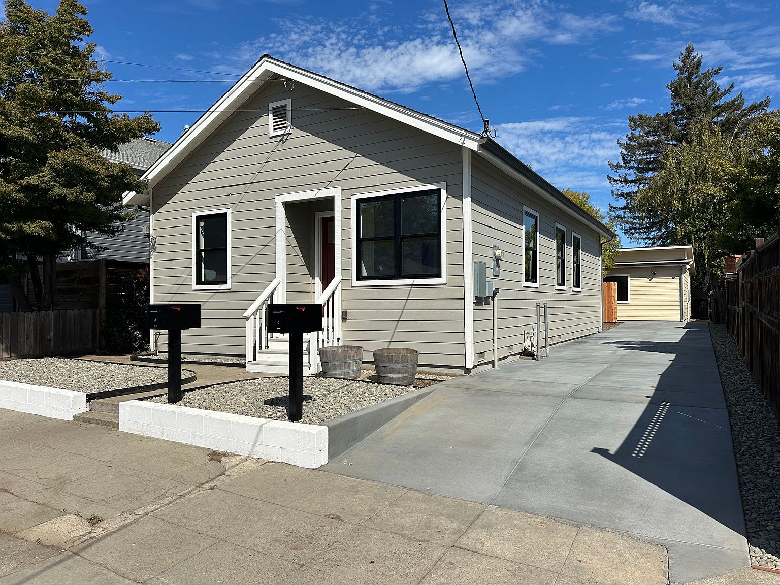 1518 H St photo 2