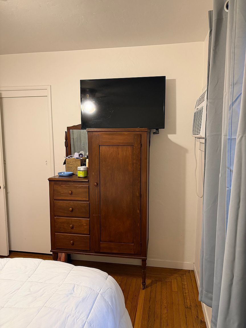 2015 Marin St photo 2
