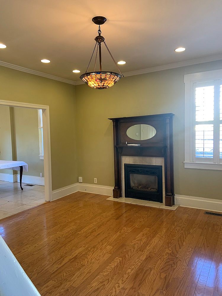 2107 2nd St photo 5