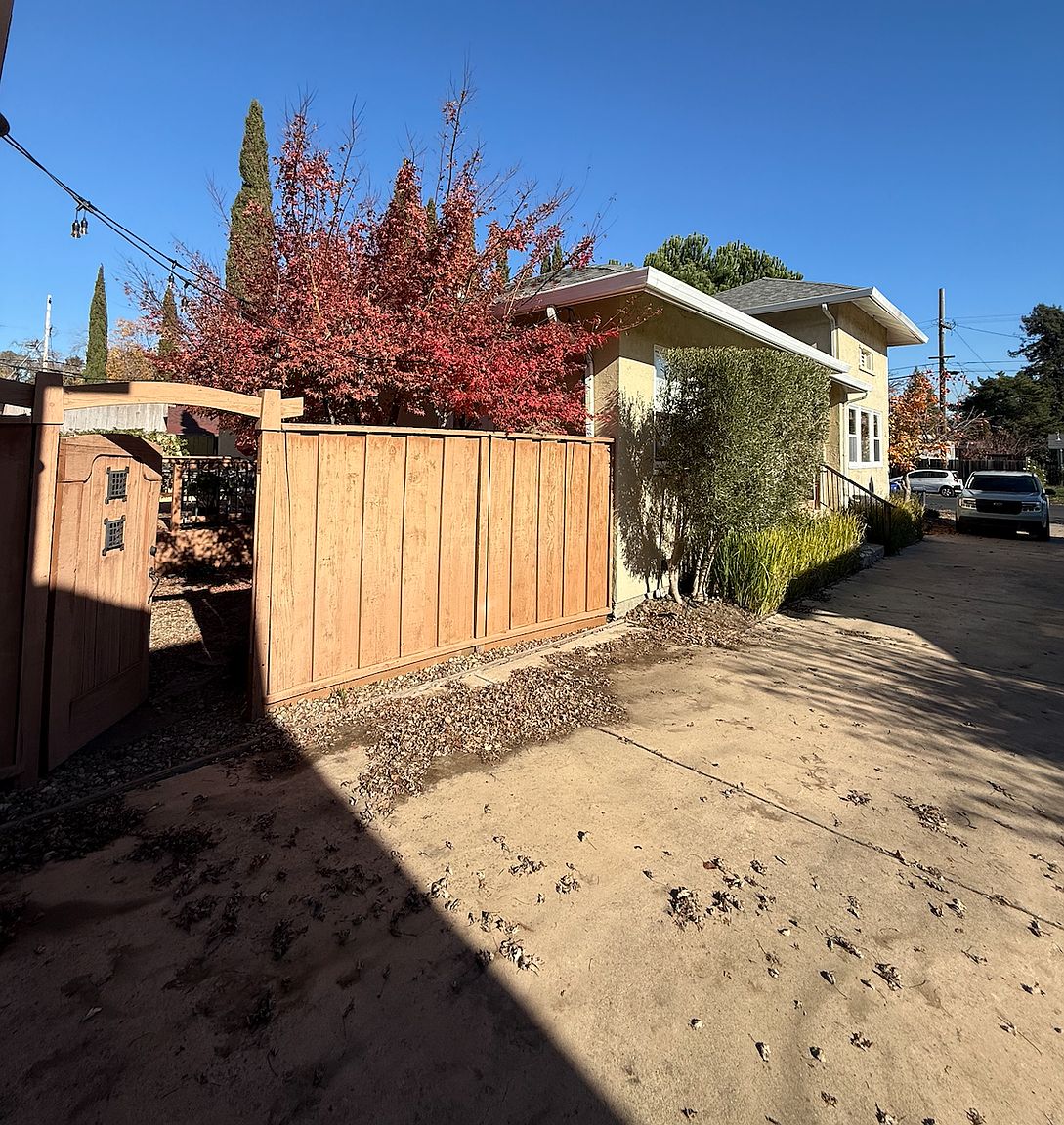 265 Roosevelt St photo 2