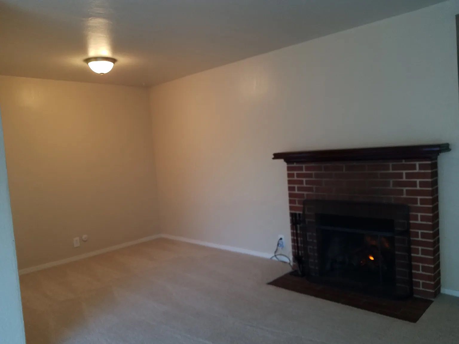2763 Cypress St photo 5