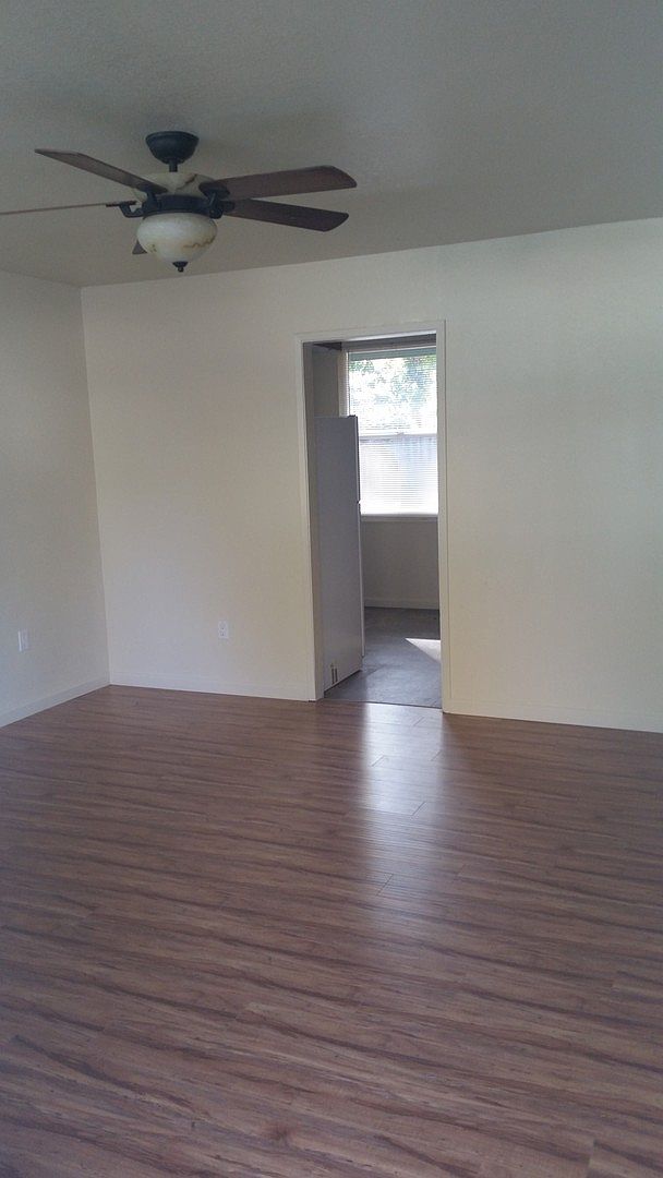 1399 Spruce St Napa, CA 94559 photo 5
