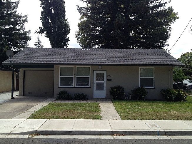 1399 Spruce St Napa, CA 94559 photo 4