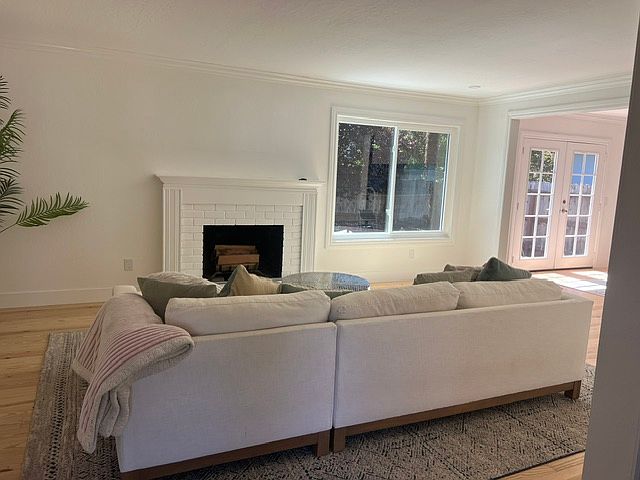 3955 Dunhill St photo 4