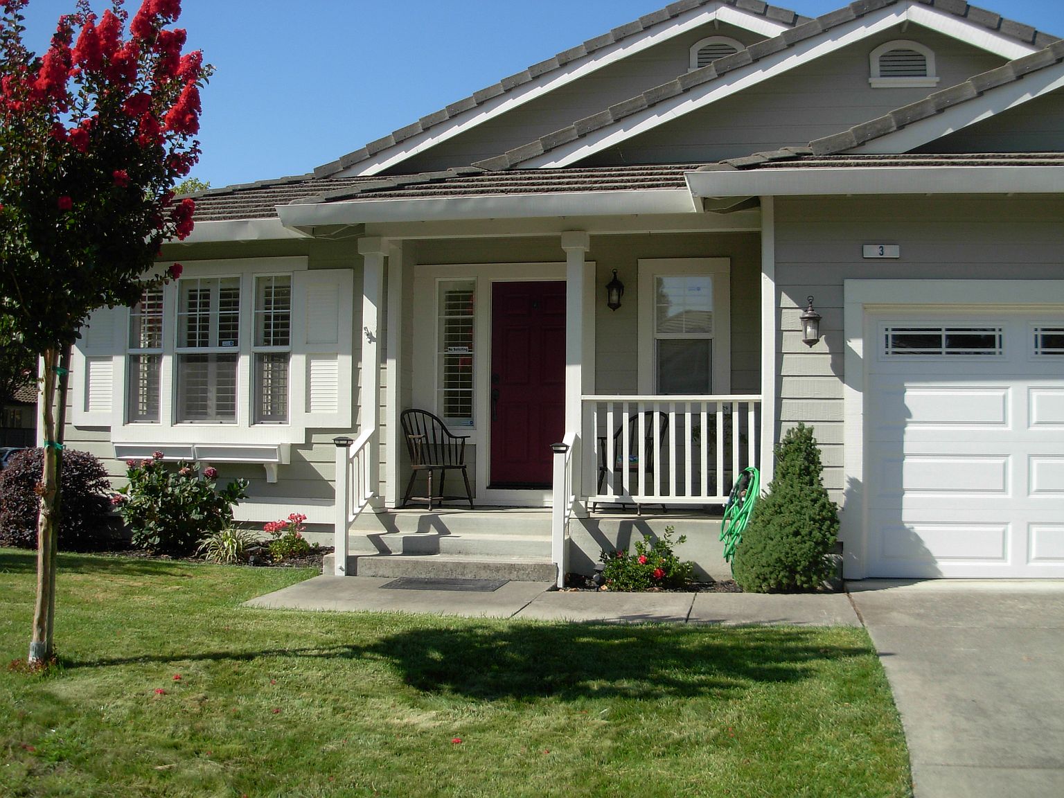 3 Edgefield Ct photo 2