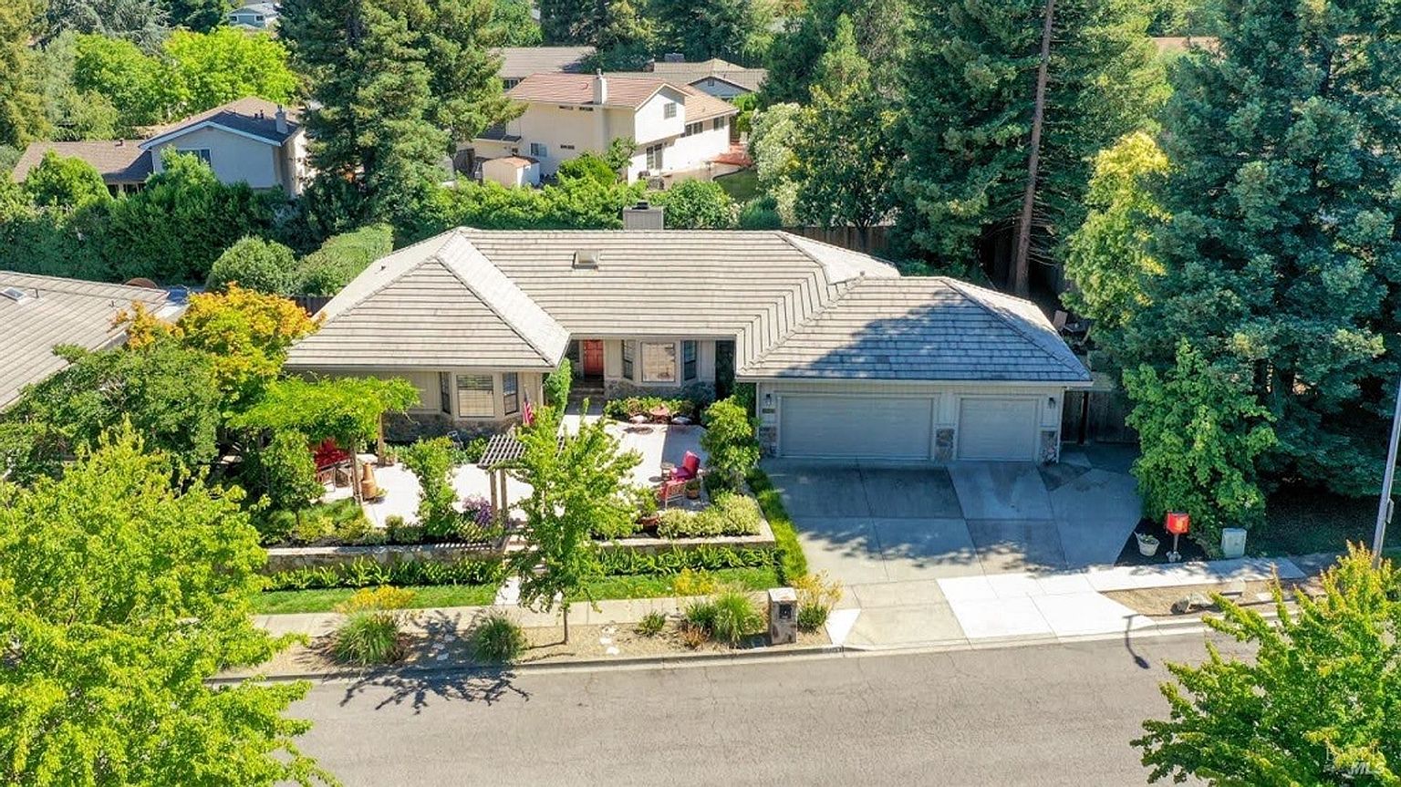 3489 Westminster Way Napa, CA 94558 photo 2