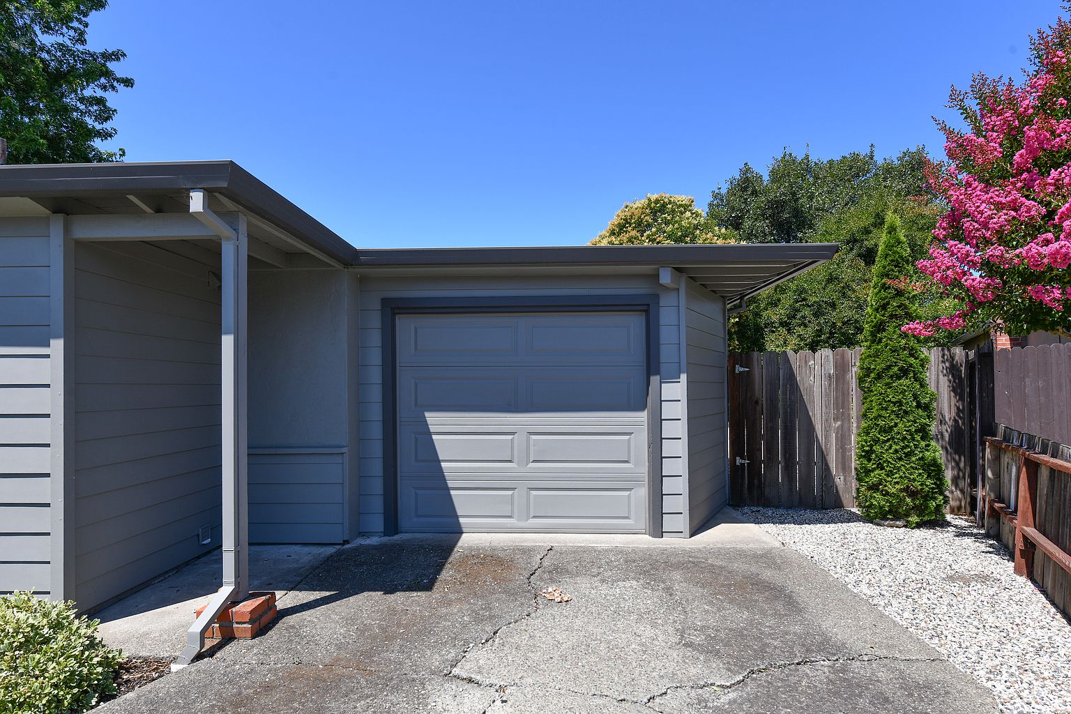 22 Patrick Ct photo 3