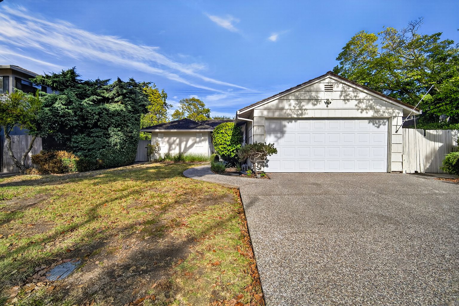 158 Walter Hays Dr photo 3