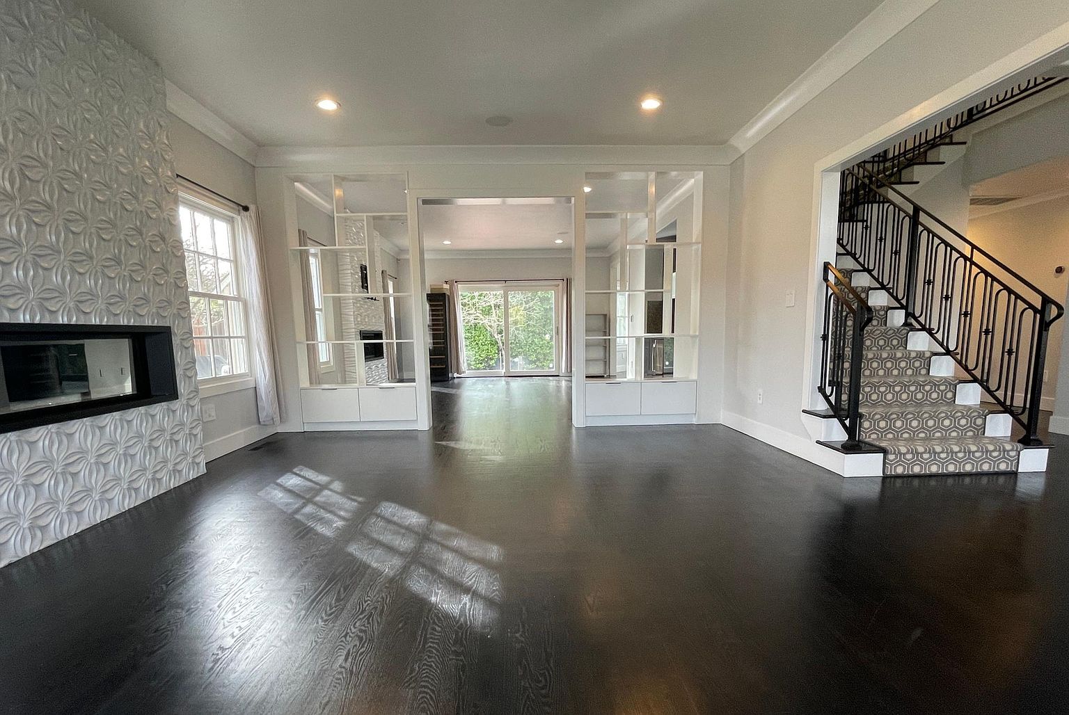 1350 Harker Ave photo 3