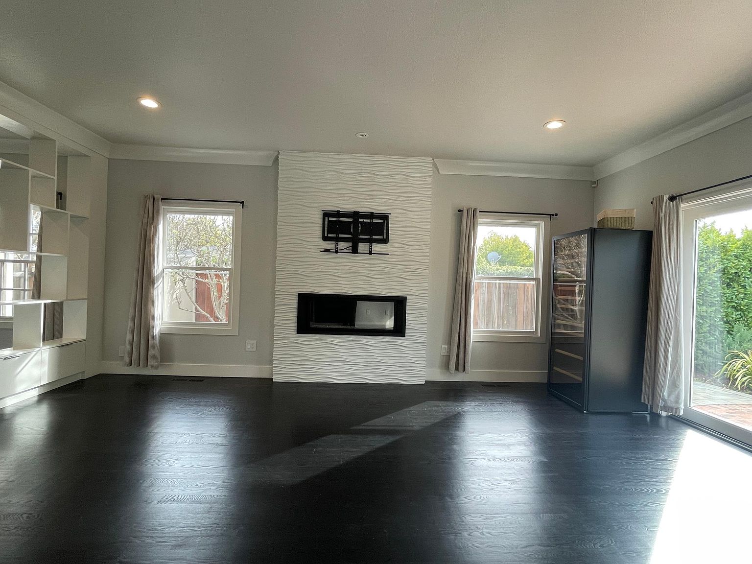1350 Harker Ave photo 4