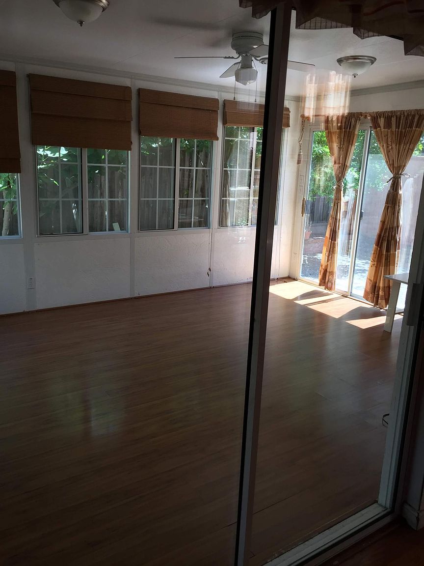 324 Woodruff Way photo 3