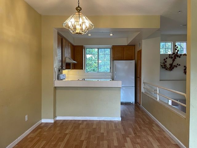 1591 Larkwood Ct photo 2