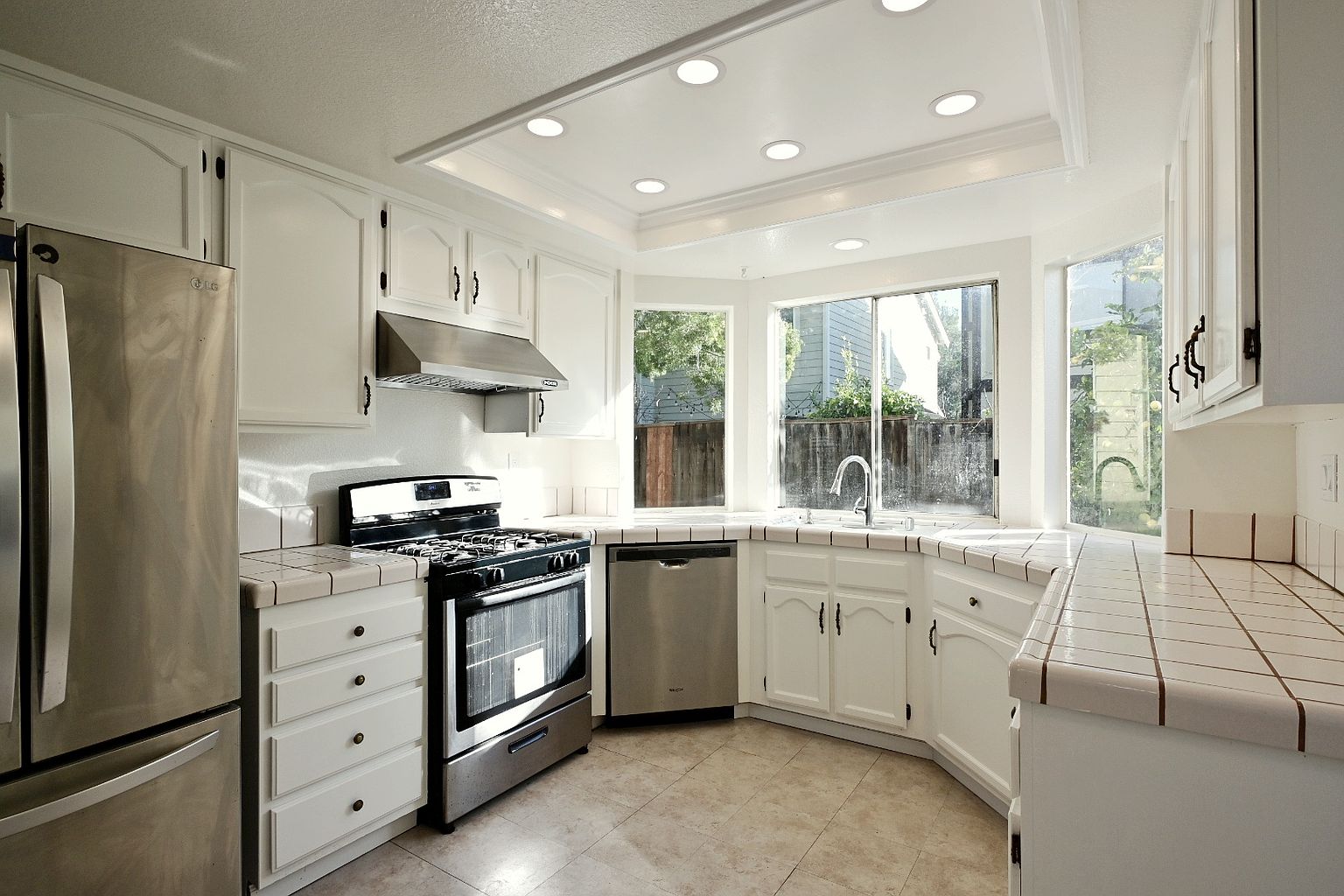258 Ontario Rd photo 4