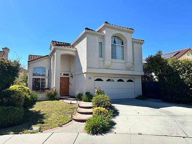 353 Silverlake Ct photo 2