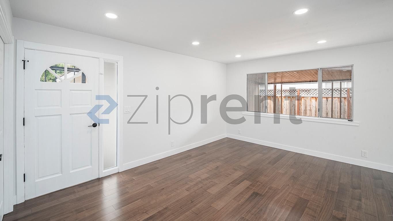 545 Printy Ave photo 5