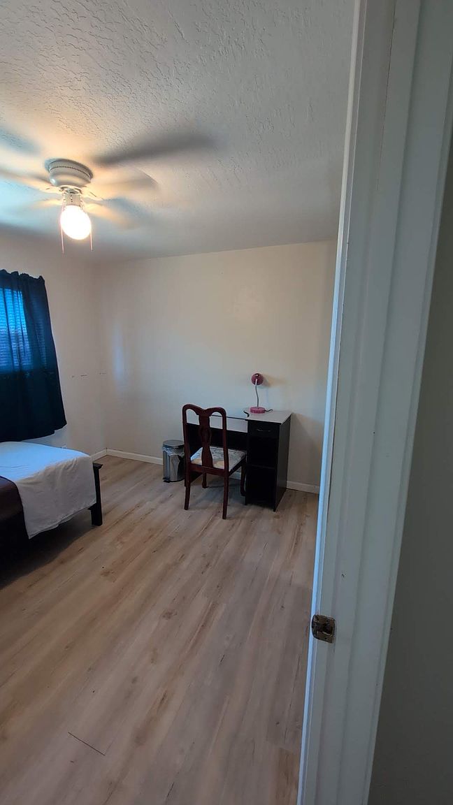 133 Evergreen Way photo 2