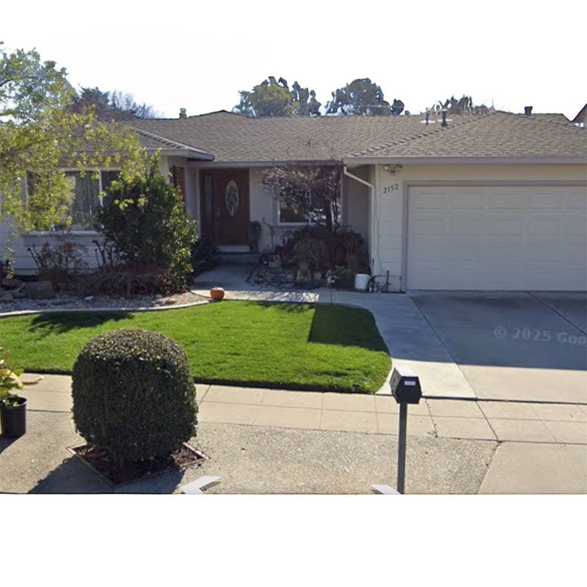 2152 Pedro Ave photo 2