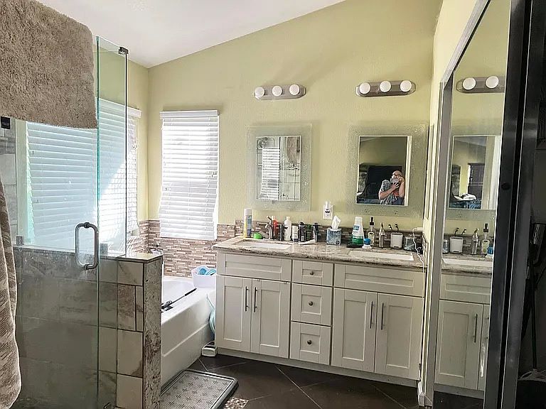 4281 Verdigris Cir photo 5