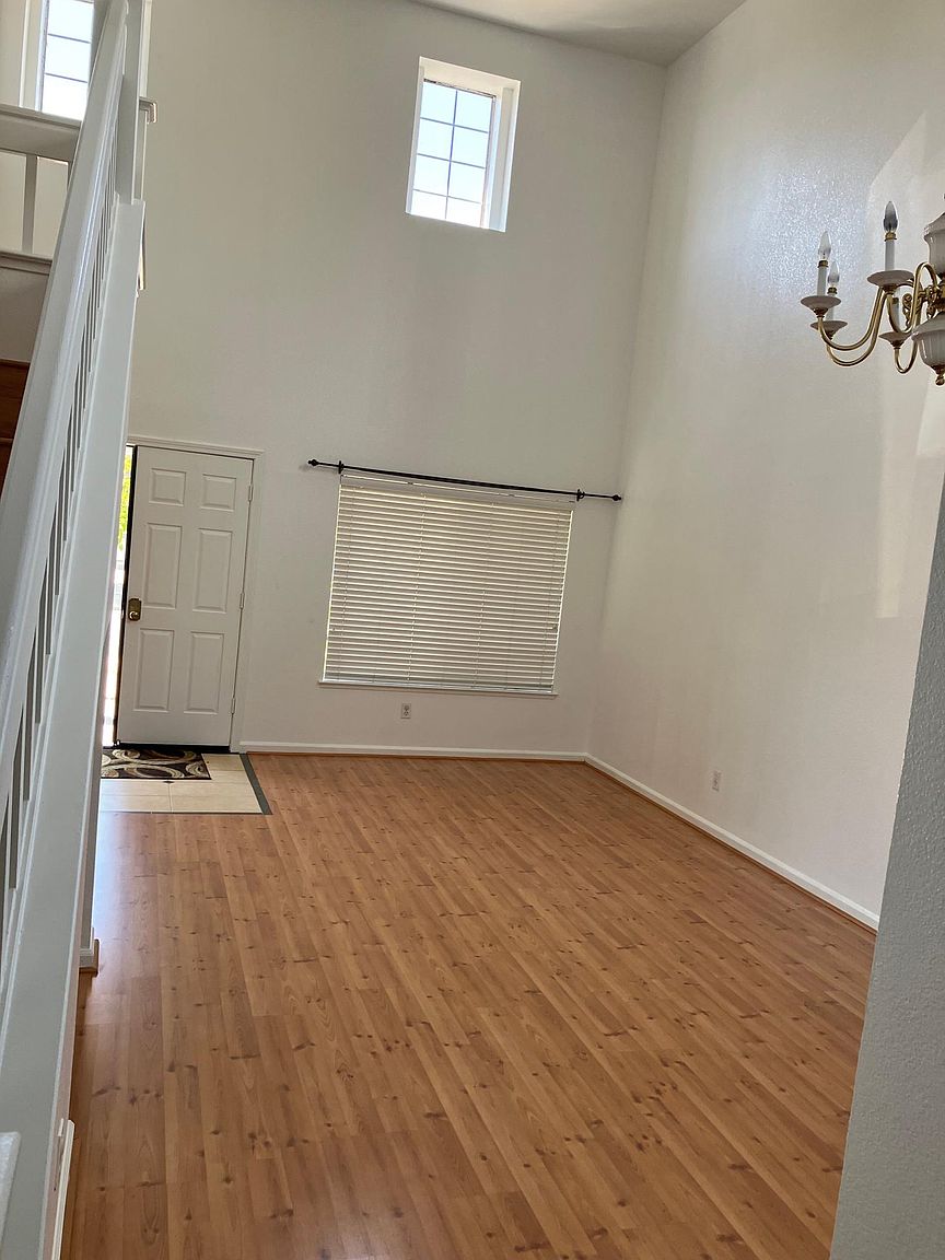4289 Verdigris Cir photo 3