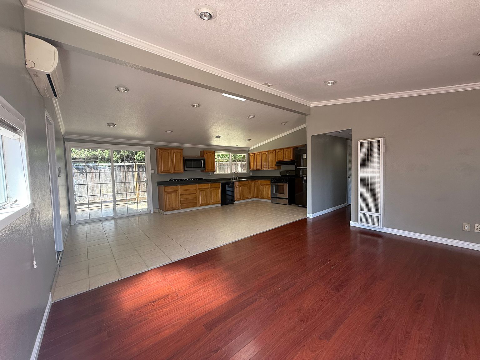 1177 Redrock Ct photo 2