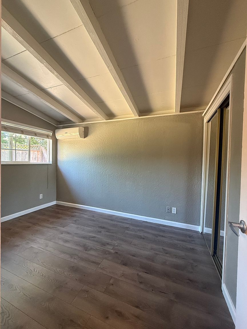 1177 Redrock Ct photo 5