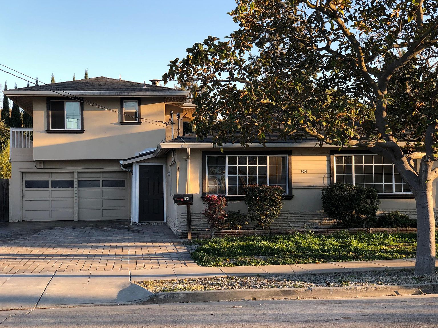 924 Colorado Avenue, Palo Alto, CA 94303 photo 2