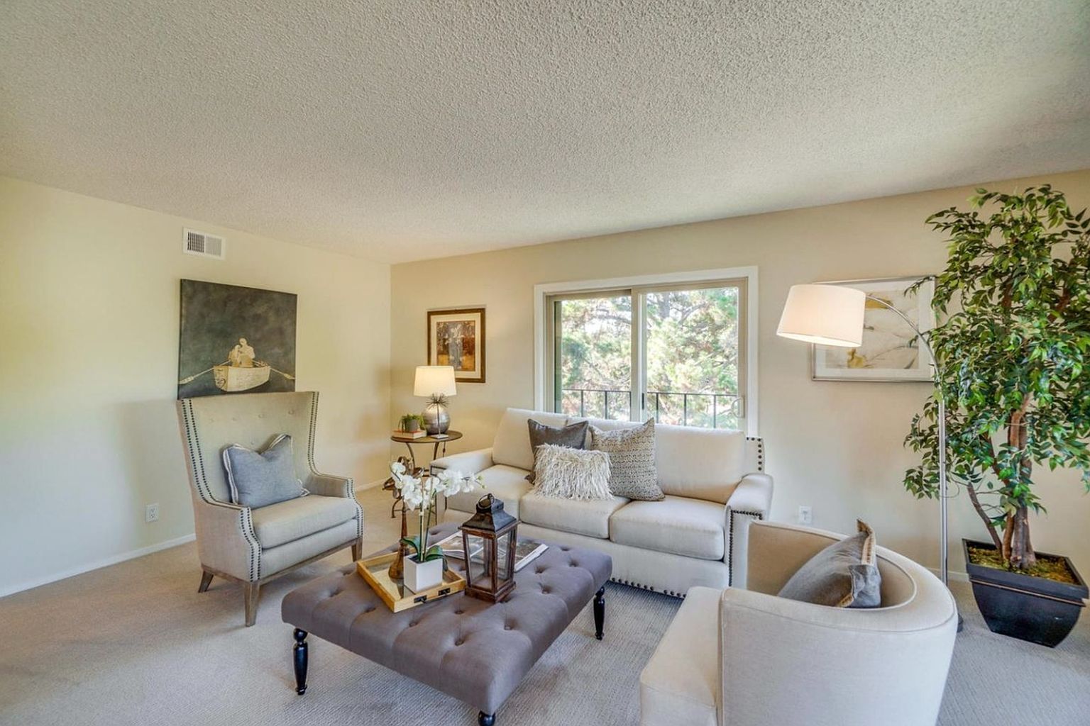 Top Floor 3 Bed, 2 Bath Condo In Desirable Greenhouse 1 Community! photo 5