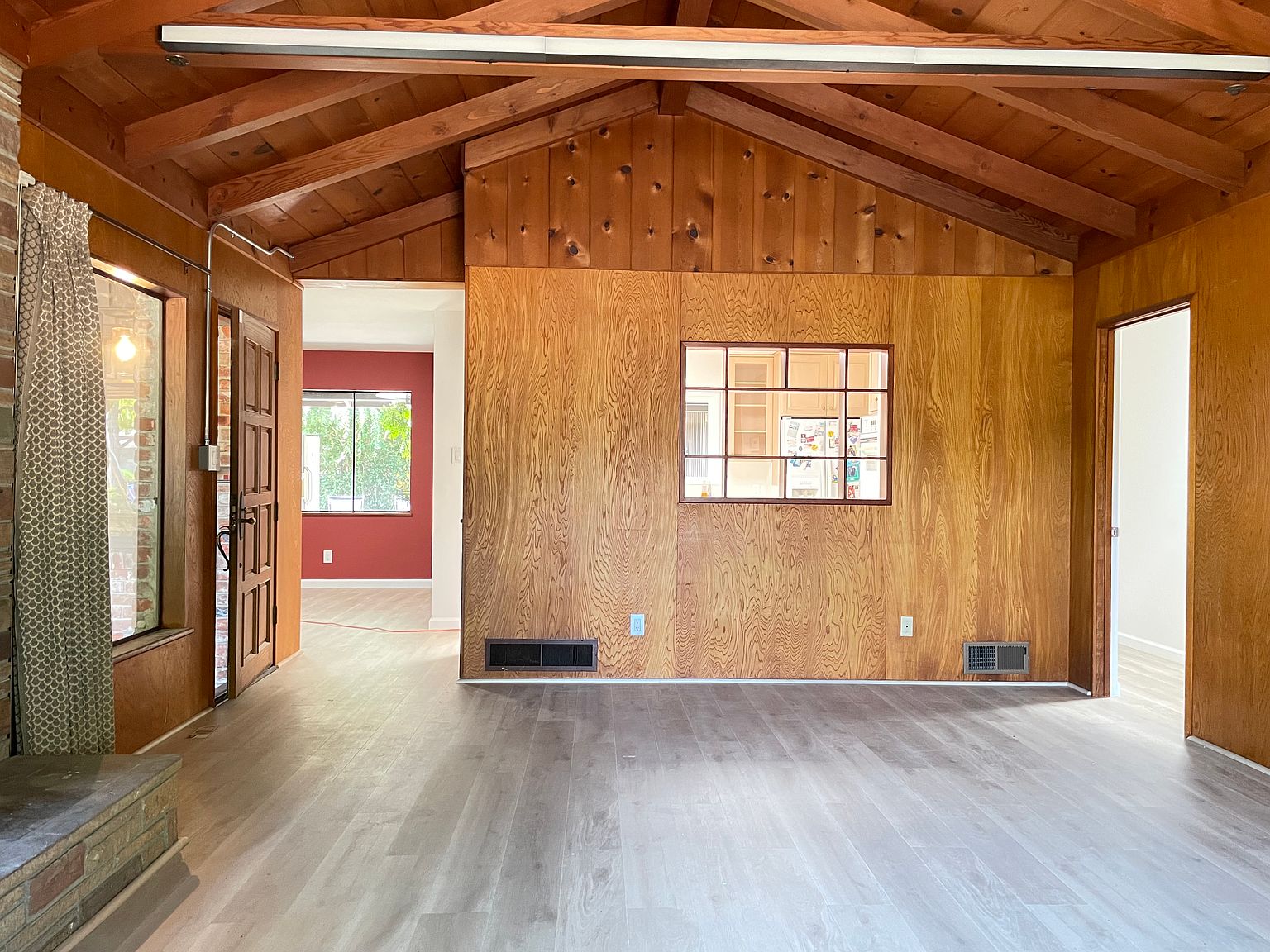 Palo Alto - Midtown, 4 Bed, 2 Bath Updated photo 4