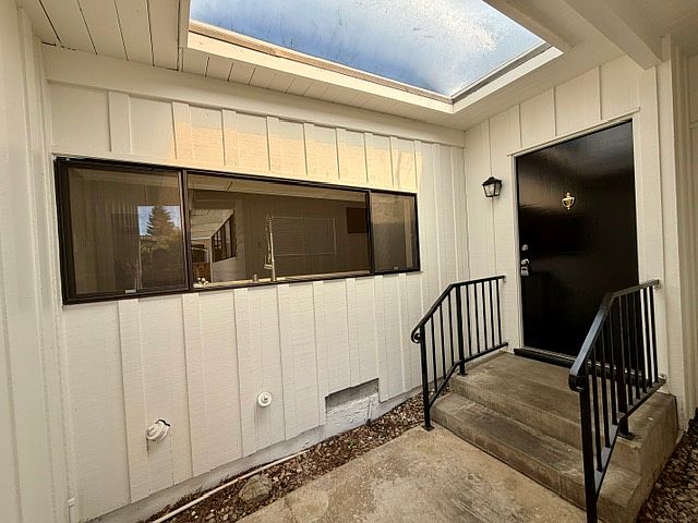 3271 Bryant St photo 5