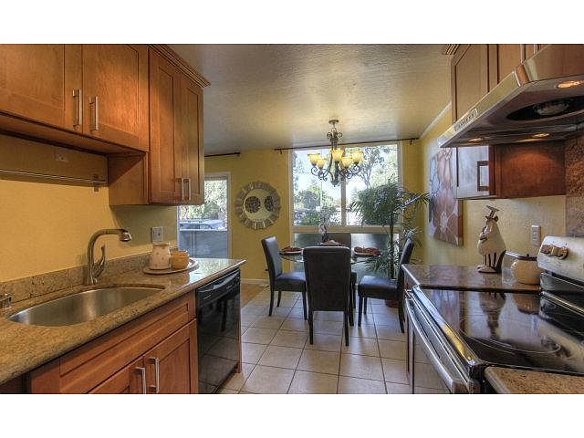 183 Del Medio Ave photo 4