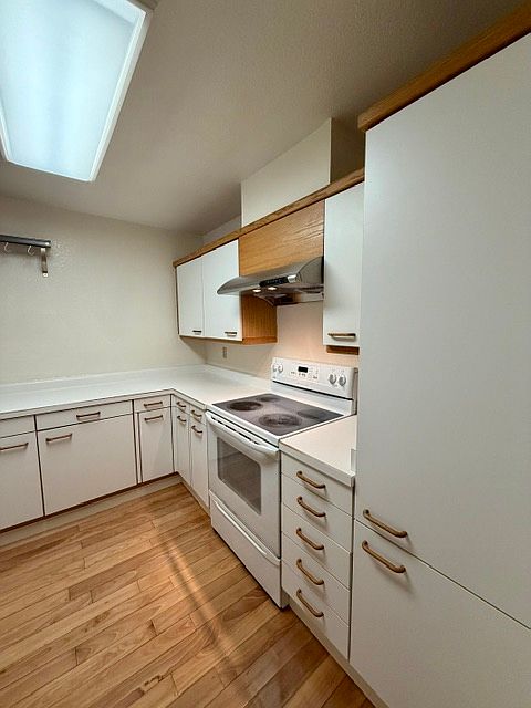 173 Sierra Vista Ave photo 5